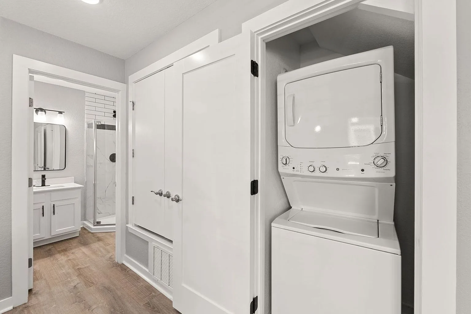 Laundry closet and bath hall, 20 Tate Lane, Round Rock