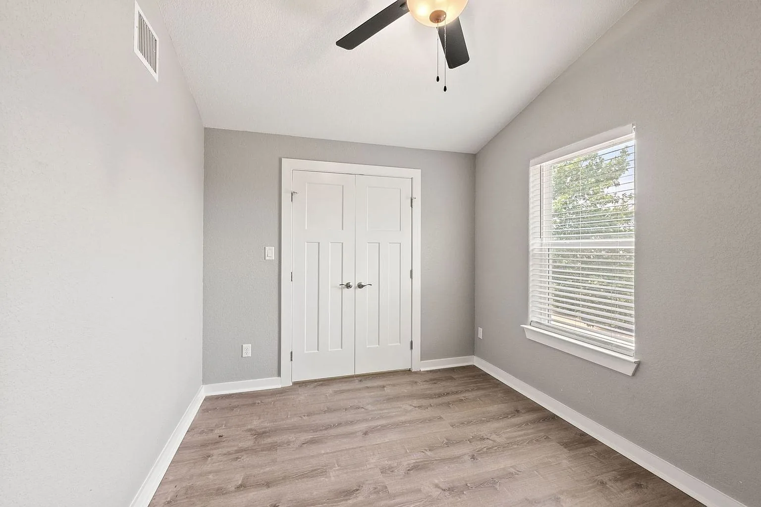 Bedroom empty with window, 20 Tate Lane, Round Rock