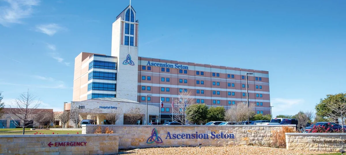 The main entrance of Ascension Seton Medical Center Williamson in Round Rock, Texas